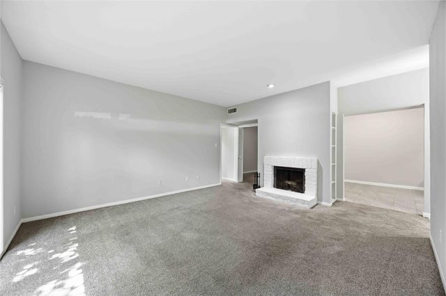 2100 Tanglewilde Street 631, Houston, TX 77063