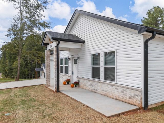 174 Blackman Circle, Cowpens, SC 29330