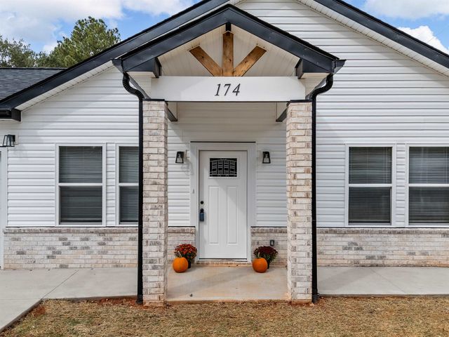 174 Blackman Circle, Cowpens, SC 29330