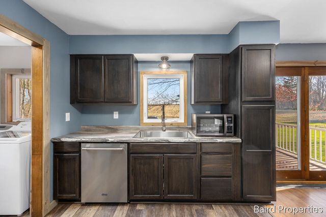1963 W Monroe Road, Hart, MI 49420