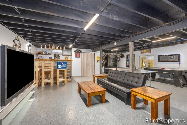 1963 W Monroe Road, Hart, MI 49420