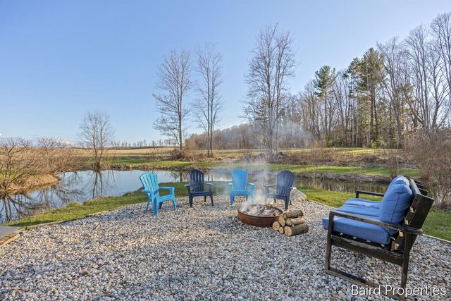 1963 W Monroe Road, Hart, MI 49420