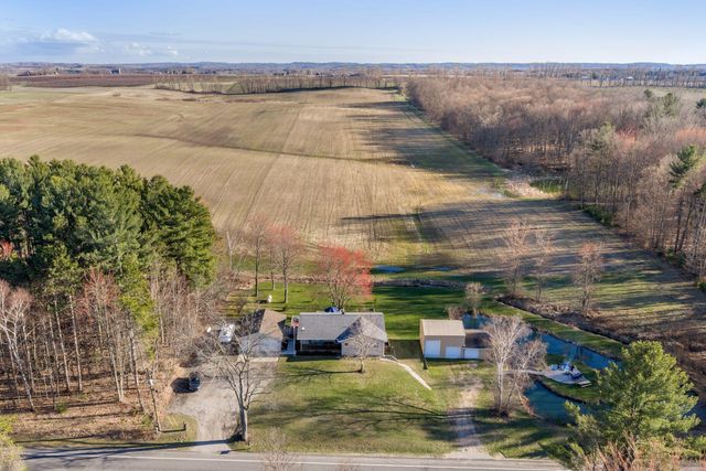 1963 W Monroe Road, Hart, MI 49420