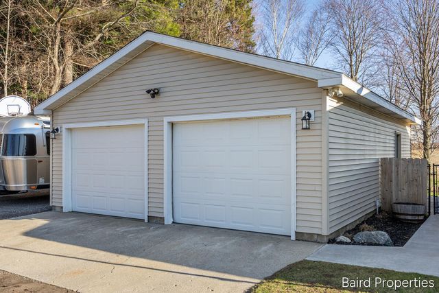 1963 W Monroe Road, Hart, MI 49420