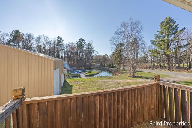 1963 W Monroe Road, Hart, MI 49420