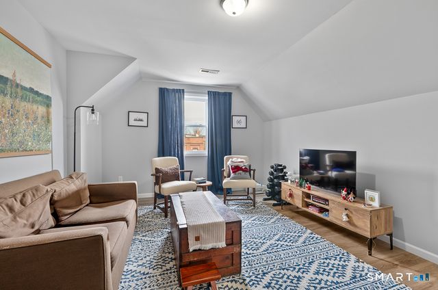 16 Edwards Street, New Haven, CT 06511