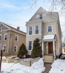16 Edwards Street, New Haven, CT 06511