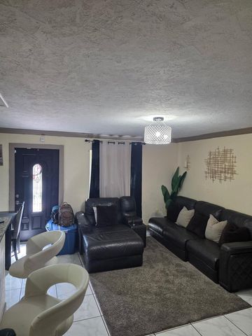 621 SW 56th Avenue, Margate, FL 33068