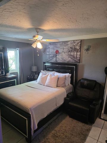 621 SW 56th Avenue, Margate, FL 33068