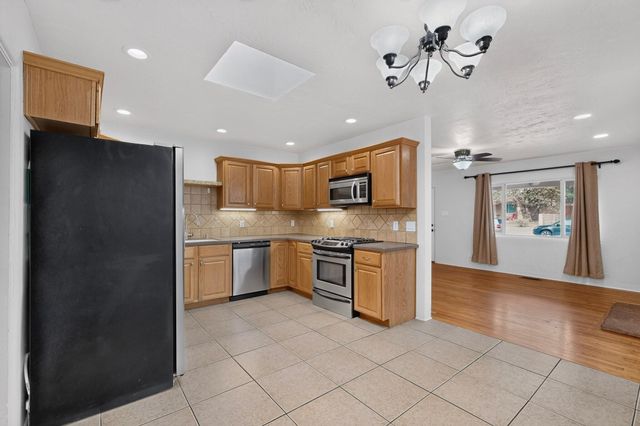 1409 Princeton Drive SE, Albuquerque, NM 87106