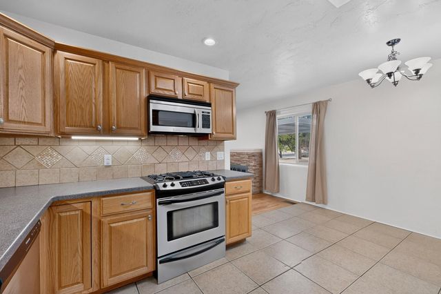 1409 Princeton Drive SE, Albuquerque, NM 87106