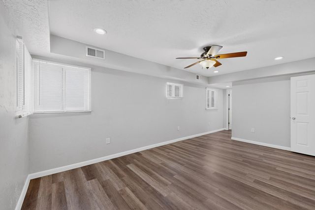 1409 Princeton Drive SE, Albuquerque, NM 87106