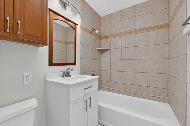 1409 Princeton Drive SE, Albuquerque, NM 87106