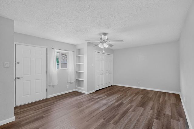 1409 Princeton Drive SE, Albuquerque, NM 87106