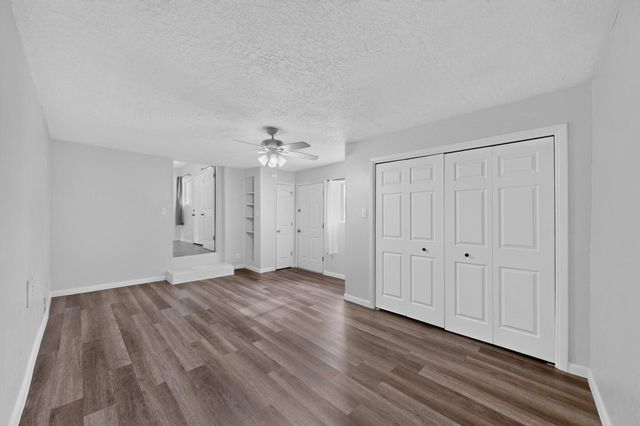 1409 Princeton Drive SE, Albuquerque, NM 87106