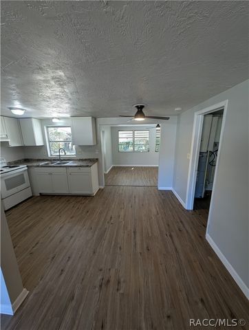 23 N Columbus Street, Beverly Hills, FL 34465