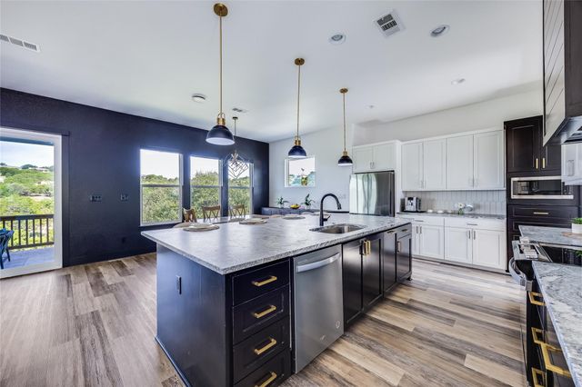 3422 Congress Ave, Lago Vista, TX 78645