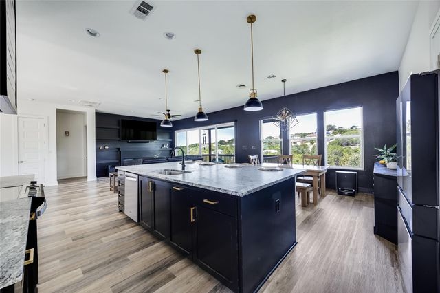 3422 Congress Ave, Lago Vista, TX 78645