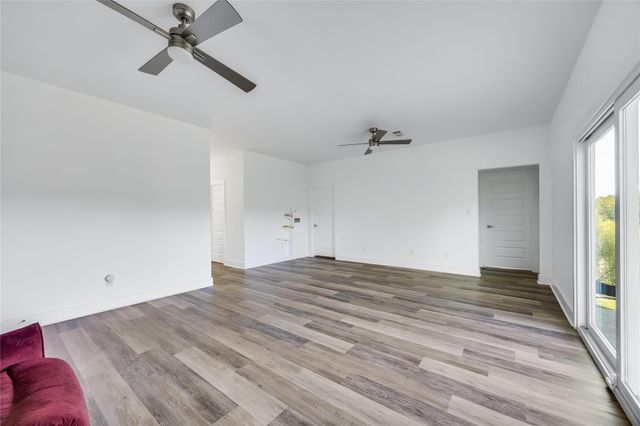 3422 Congress Ave, Lago Vista, TX 78645