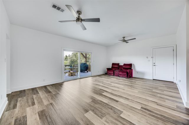 3422 Congress Ave, Lago Vista, TX 78645