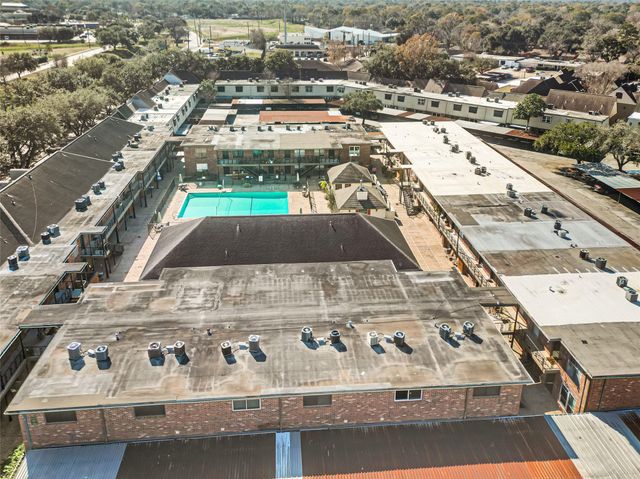 11550 Chimney Rock Road 232, Houston, TX 77035