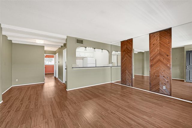 11550 Chimney Rock Road 232, Houston, TX 77035