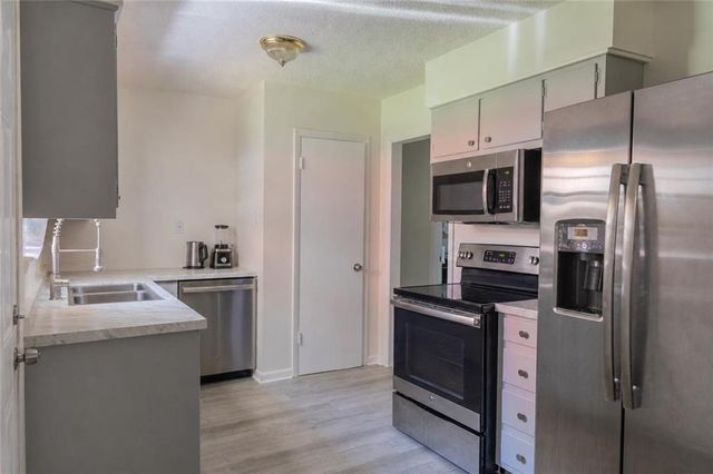 6463 Tillery Drive, Mobile, AL 36608