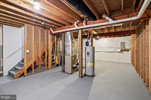 174 FOUNDERS WAY, Strasburg, VA 22657