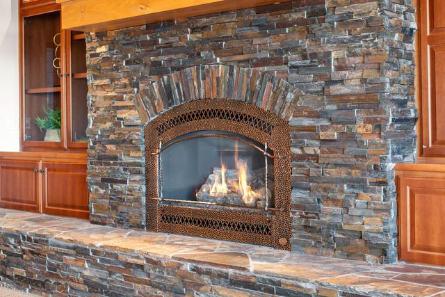 10715 Rockside Court, Redmond, OR 97756