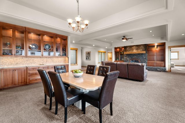 10715 Rockside Court, Redmond, OR 97756