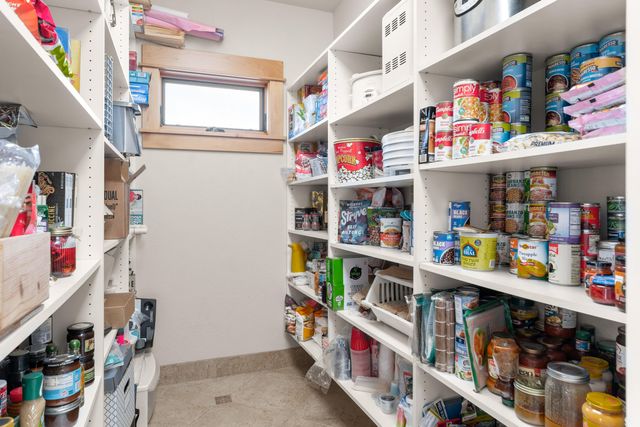 10715 Rockside Court, Redmond, OR 97756