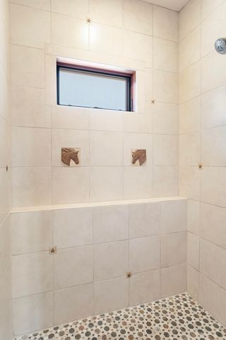 10715 Rockside Court, Redmond, OR 97756