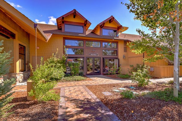 10715 Rockside Court, Redmond, OR 97756