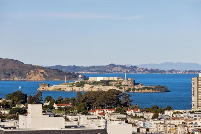 2333 Octavia Street, San Francisco, CA 94109