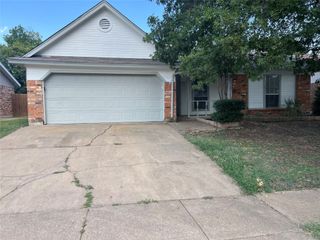 6012 Dusty Road, Watauga, TX 76148