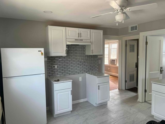 10434 S Wentworth Avenue 2, Chicago, IL 60628