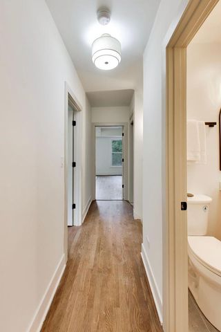 2155 W Touhy Avenue, Chicago, IL 60645