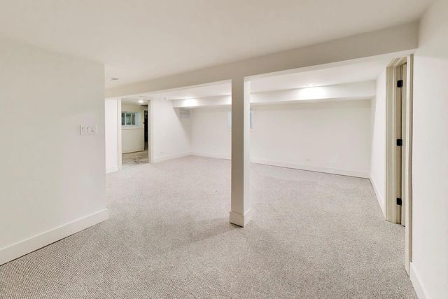 2155 W Touhy Avenue, Chicago, IL 60645