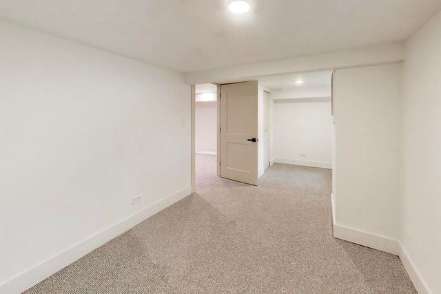 2155 W Touhy Avenue, Chicago, IL 60645