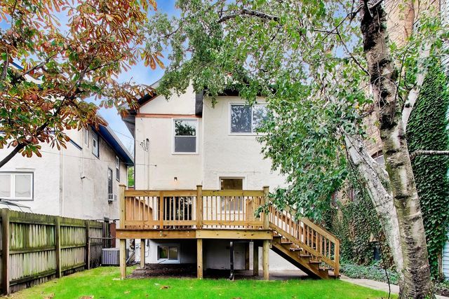 2155 W Touhy Avenue, Chicago, IL 60645