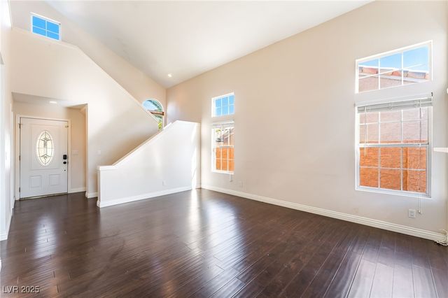 7641 Sea Cliff Way, Las Vegas, NV 89128