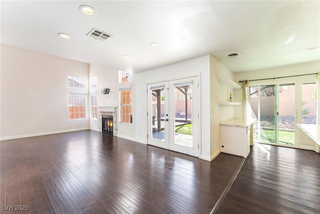 7641 Sea Cliff Way, Las Vegas, NV 89128