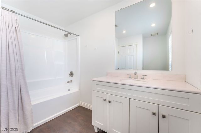 7641 Sea Cliff Way, Las Vegas, NV 89128