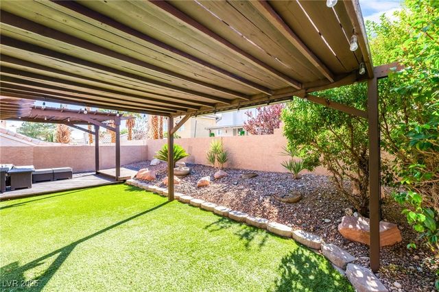 7641 Sea Cliff Way, Las Vegas, NV 89128