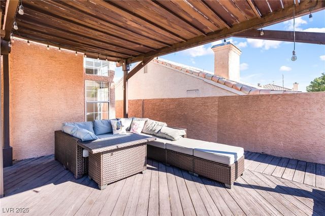 7641 Sea Cliff Way, Las Vegas, NV 89128