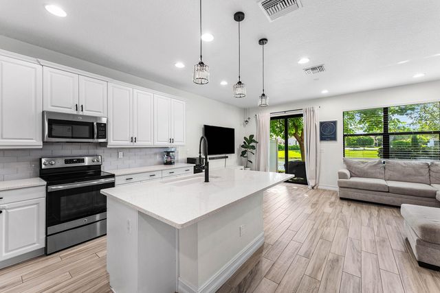 10175 Akenside Drive 10175, Boca Raton, FL 33428