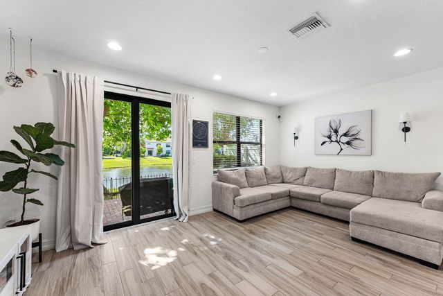 10175 Akenside Drive 10175, Boca Raton, FL 33428