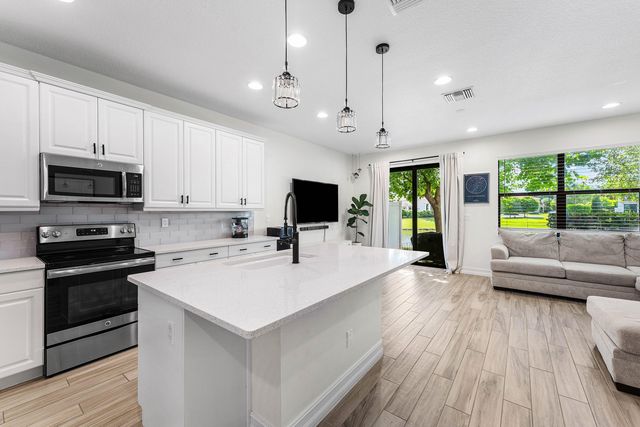 10175 Akenside Drive 10175, Boca Raton, FL 33428