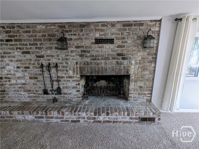 220 Columbus Drive, Savannah, GA 31405