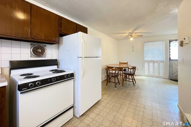 3 Braeburn Lane, Middletown, CT 06457